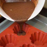 preparazione muffins al cacao senza glutine