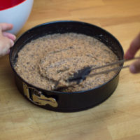 preparazione torta alle mandorle senza glutine