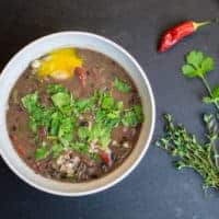 zuppa di fagioli neri costaricana